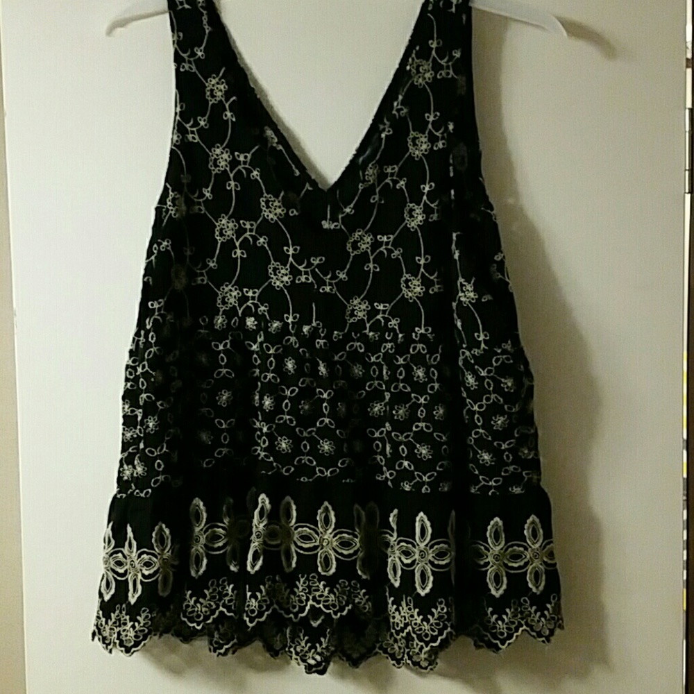 American Eagle Tank Super Cute!